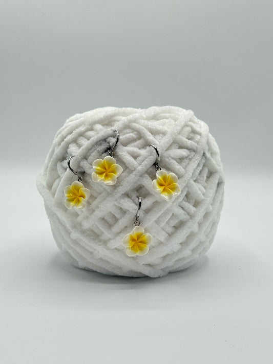 Weiß Blume Maschenmarkierer