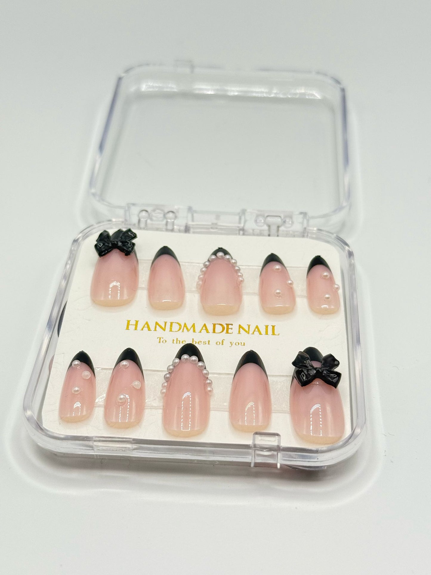 Blacky press on Nails
