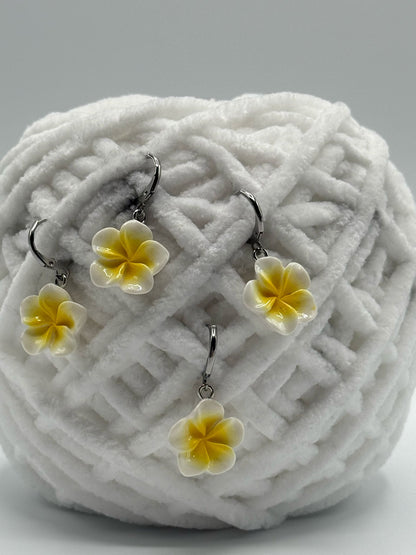 Weiß Blume Maschenmarkierer