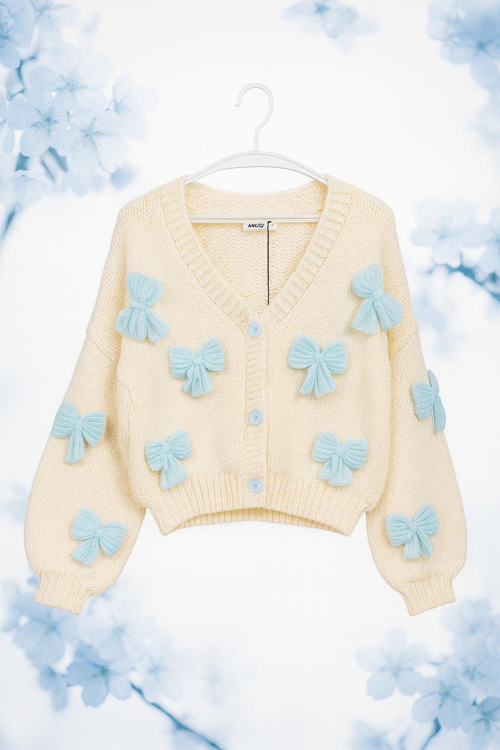 Hellblaue Schleifen Strickjacke