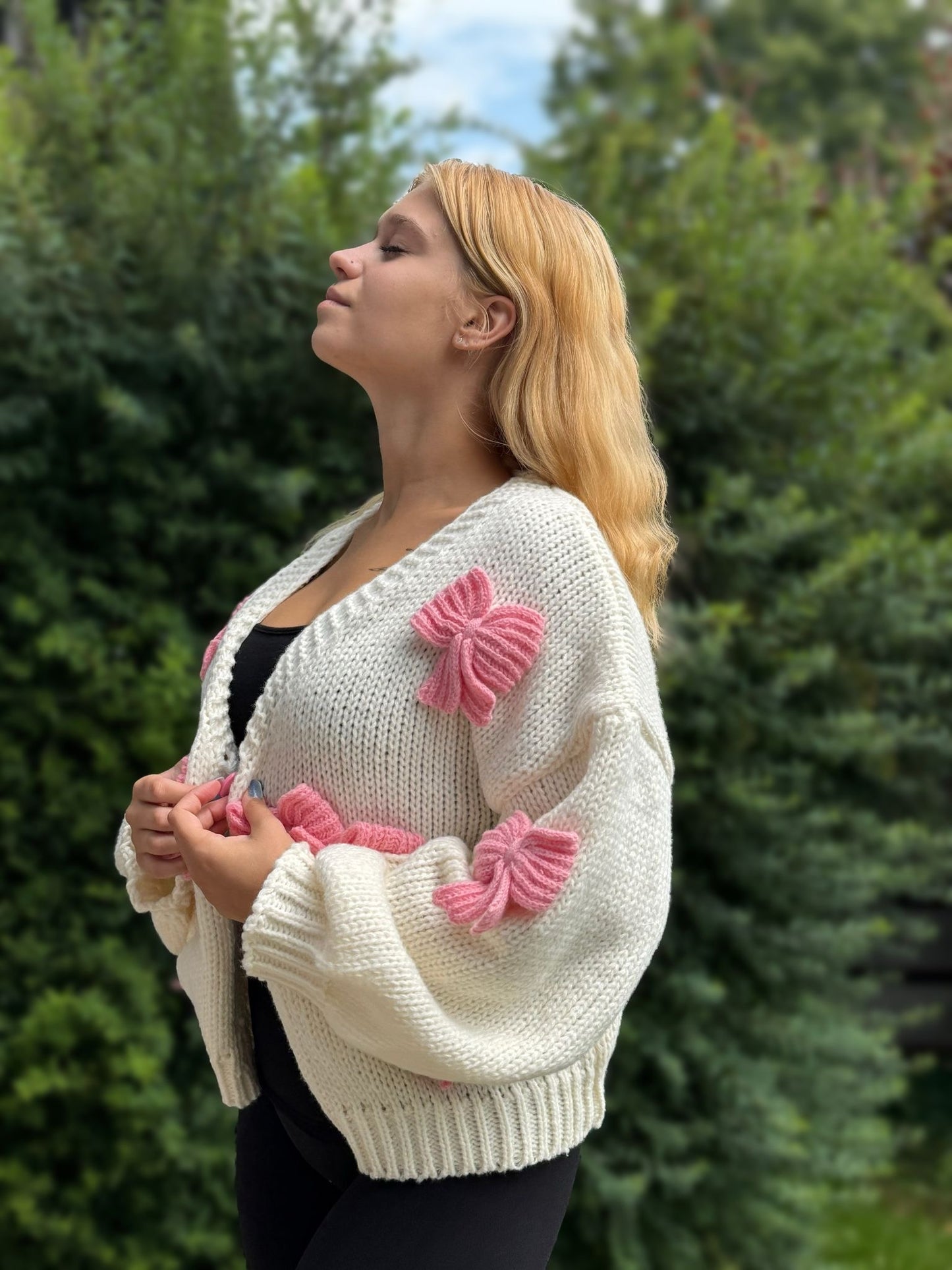 Strickjacke mit  3D schleifen