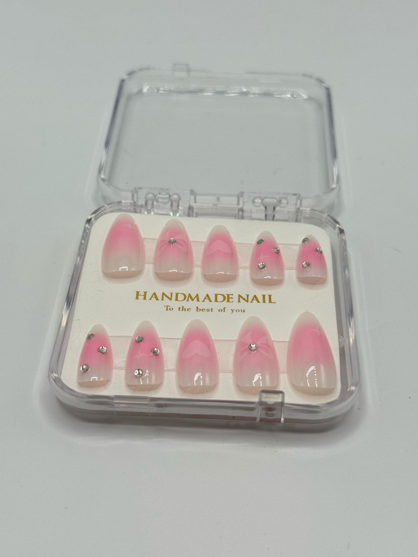 Rosa press on Nails