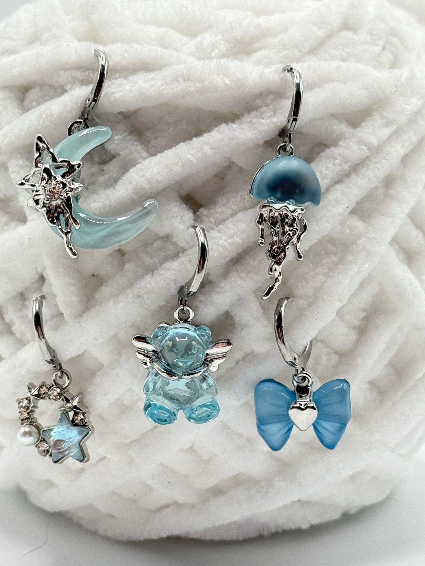 Zufalls blauer Glitzer Maschenmarkierer