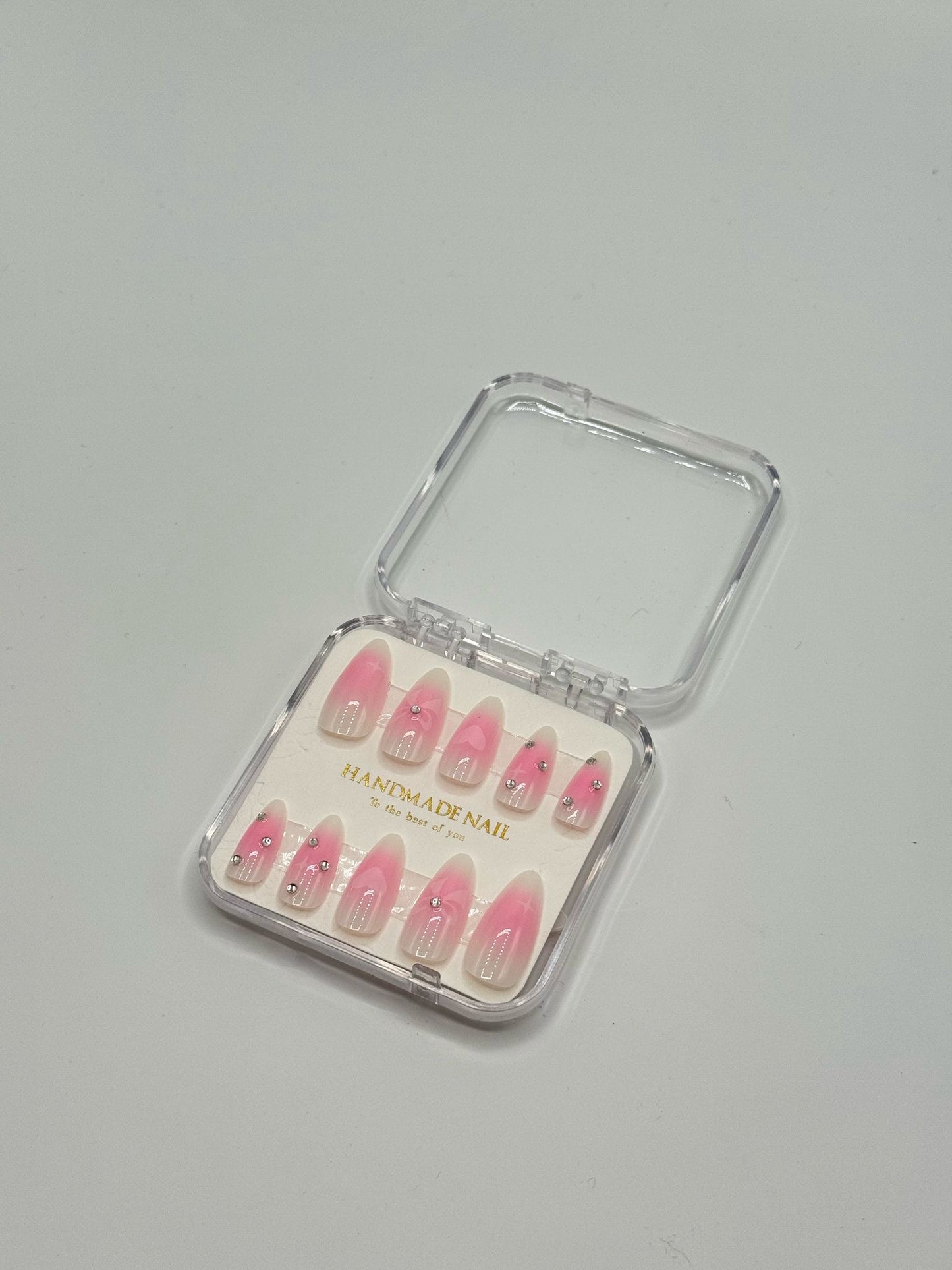 Rosa press on Nails