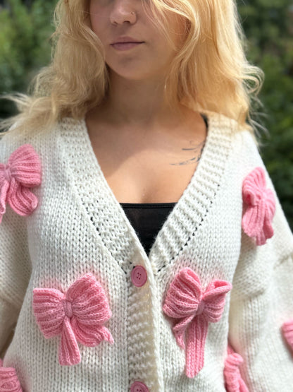 Strickjacke mit  3D schleifen
