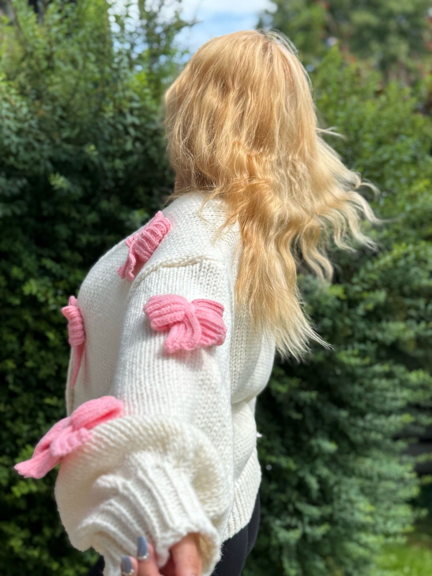 Strickjacke mit  3D schleifen