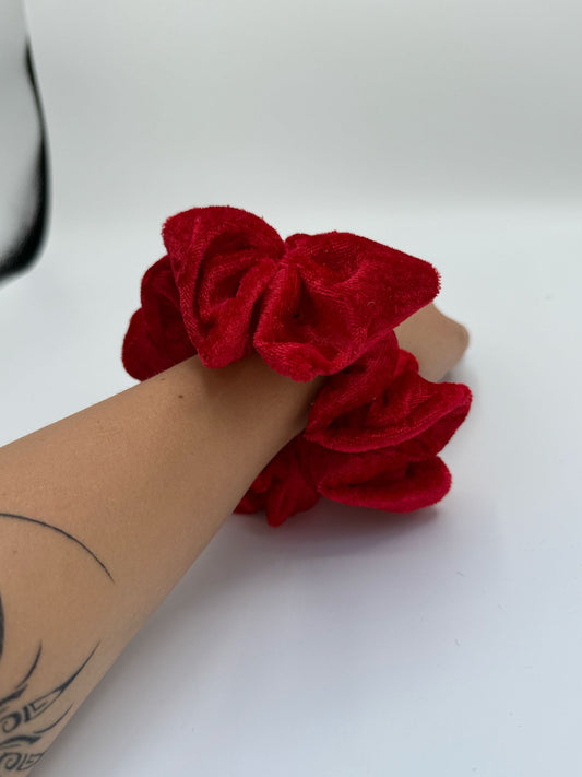 Scrunchie mit Schleife rot