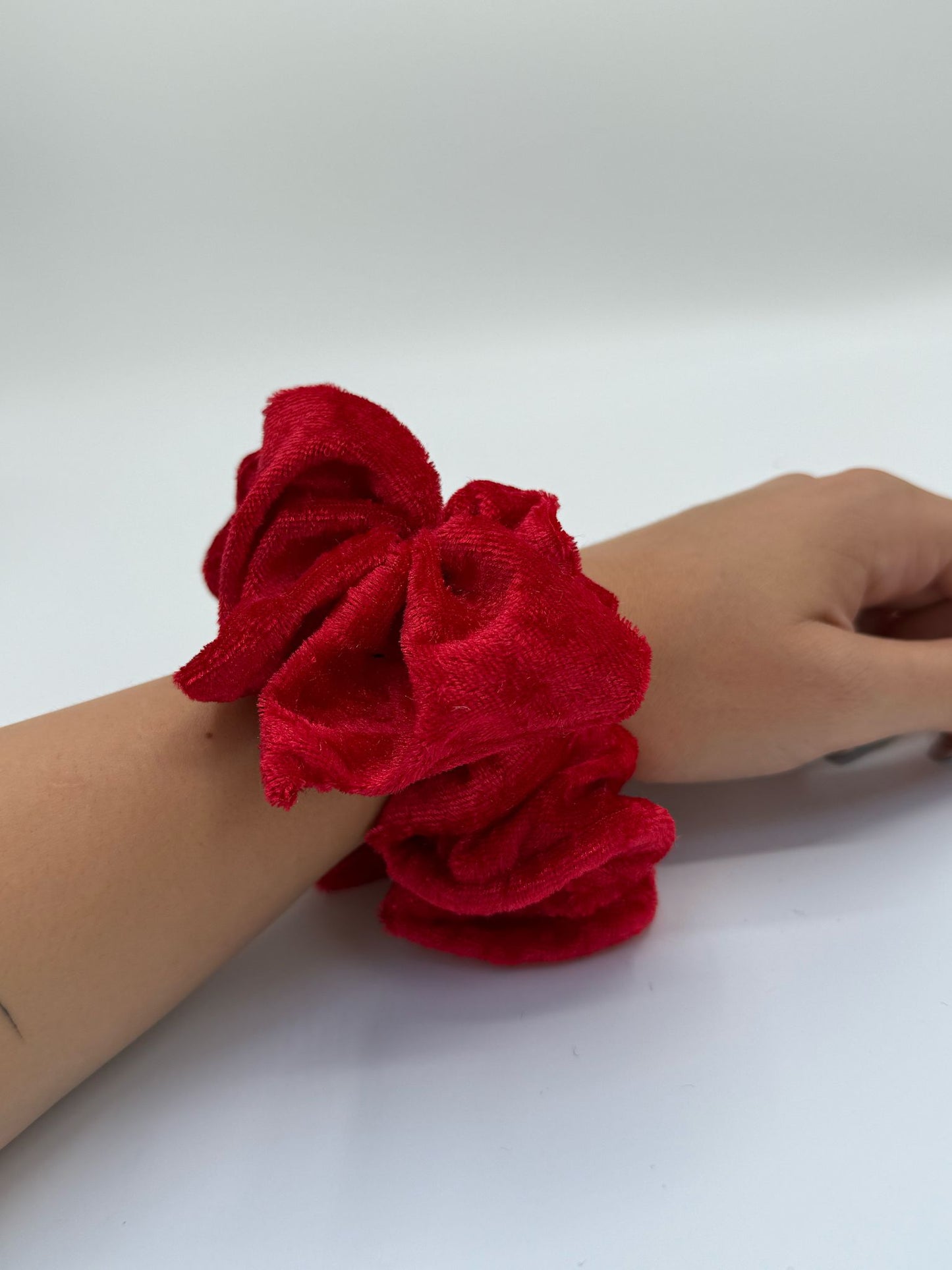 Scrunchie mit Schleife rot