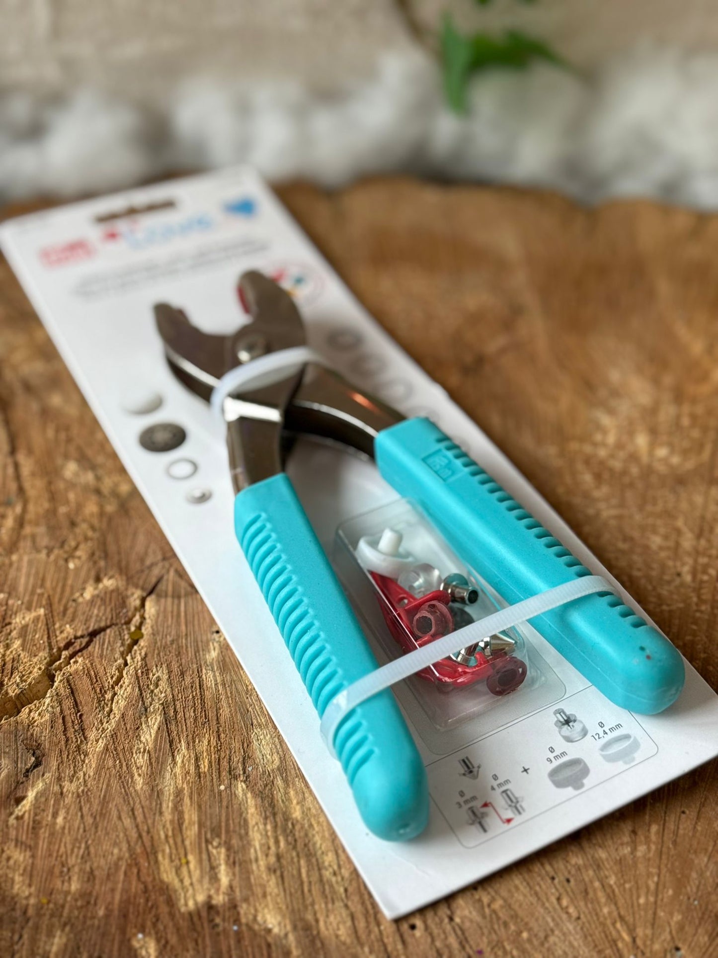 Blaue Sicherheitsaugen Zange