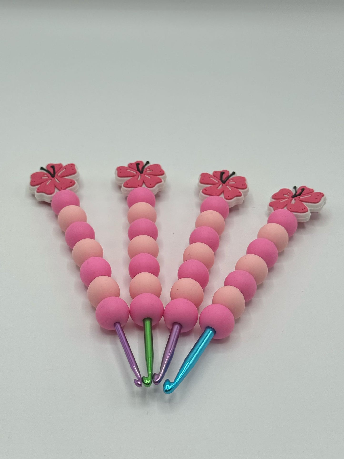 Pinke Blumen Häkelnadeln